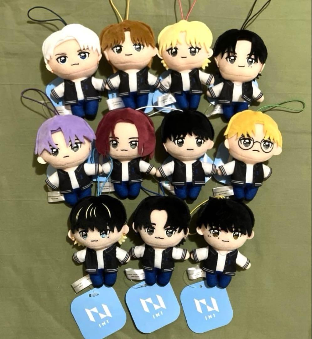 GIGO限定　INI　マスコットぬいぐるみ　全11種　コンプリート