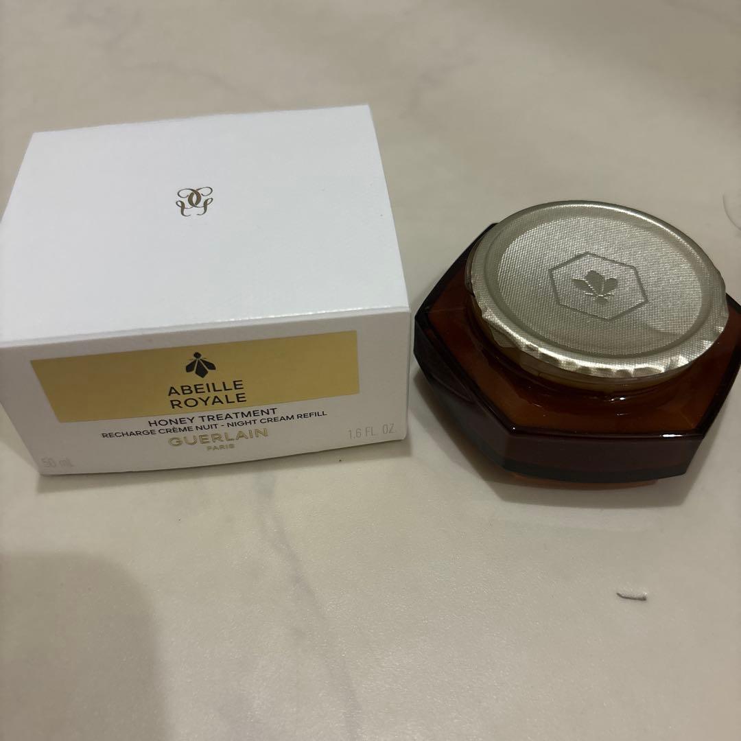 新品　正規品　ゲラン　アベイユロイヤル　トリートメントナイトクリーム　レフィル