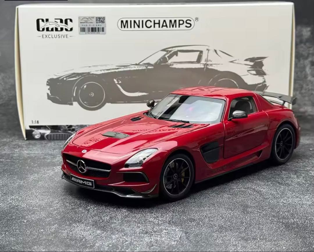 MINICHAMPS メルセデス・ベンツ SLS AMG 1:18