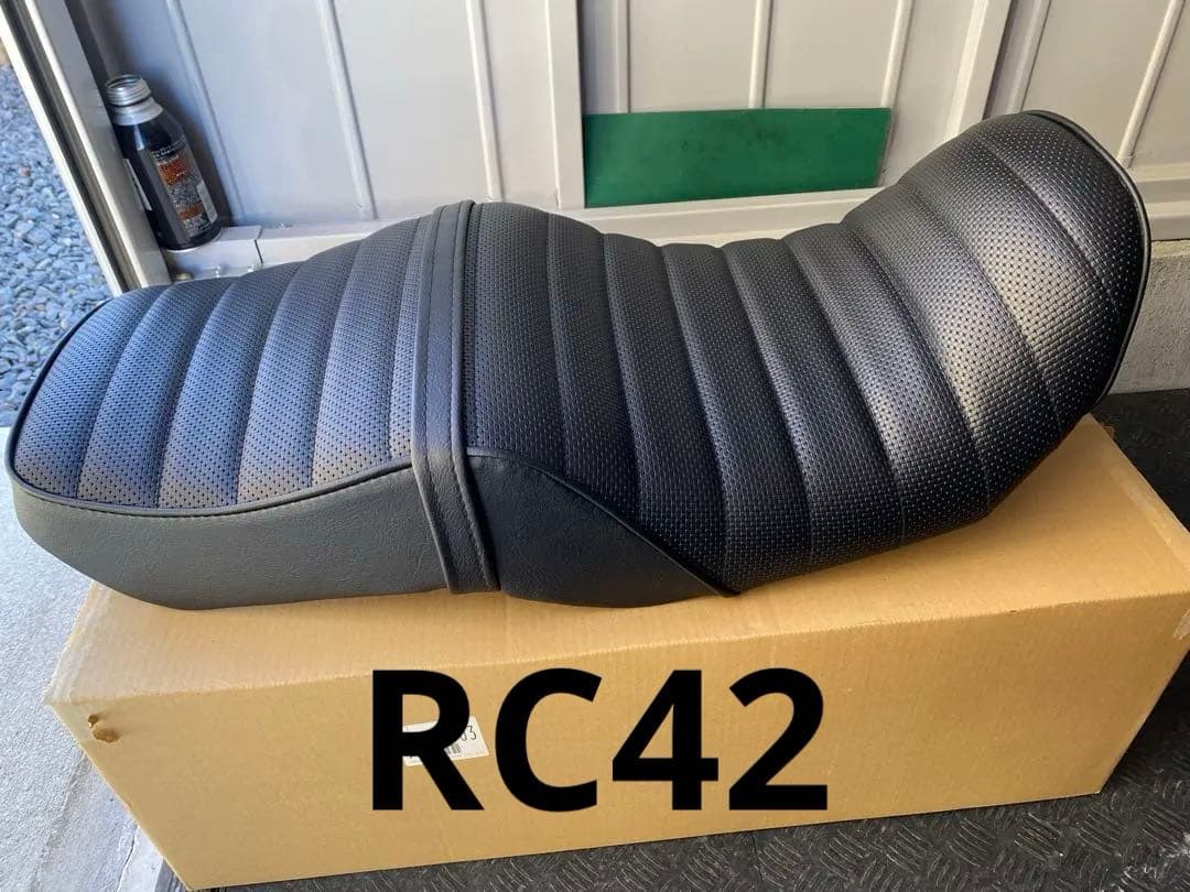 【簡易梱包承諾済み】えつcb750rc42 タックロールシート バイクシート神戸 - CB750(RC42)｜Yahoo!ショッピング