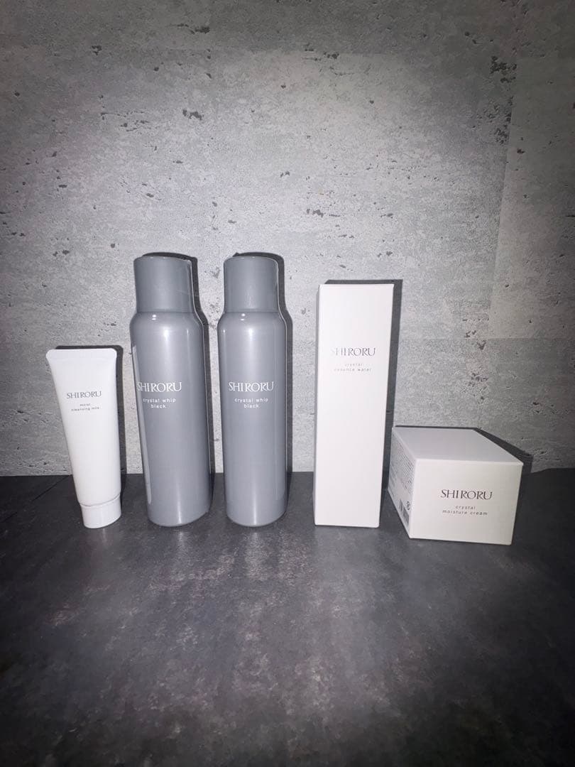 SHIROURU スキンケアセット - メルカリ