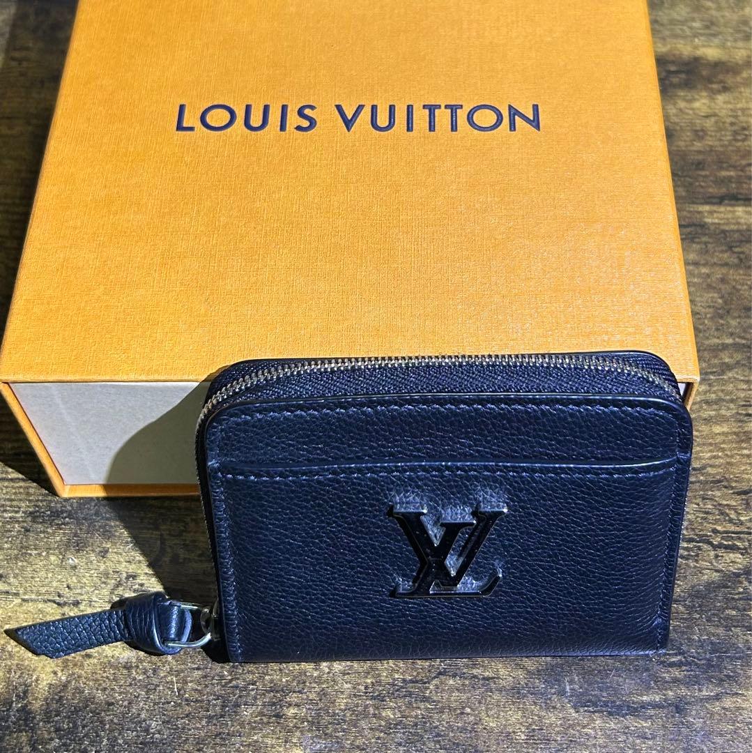 ルイヴィトン　美品　ロックミー　ジッピーパース LOUIS VUITTON