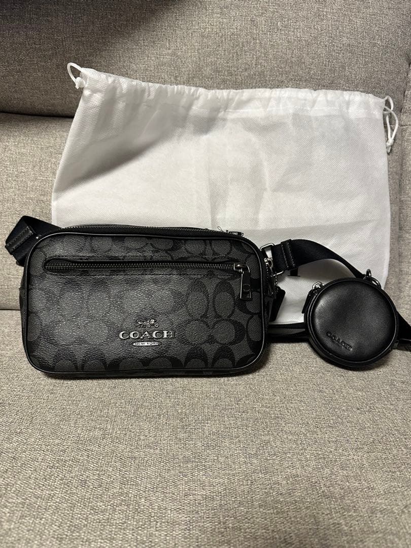 COACH ボディバッグ ケース付き　コーチ