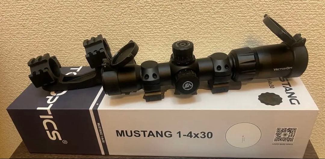 ベクターオプティクス ライフルスコープ Mustang 1-4x30 〔美品〕