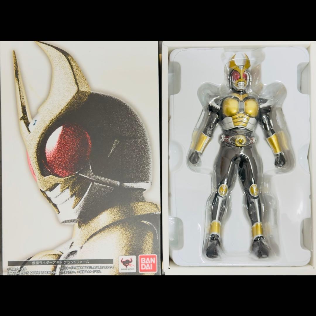 真骨彫製法 SHフィギュアーツ 仮面ライダーアギト グランドフォーム S.H.Figuarts（真骨彫製法） 仮面ライダーアギト グランドフォーム