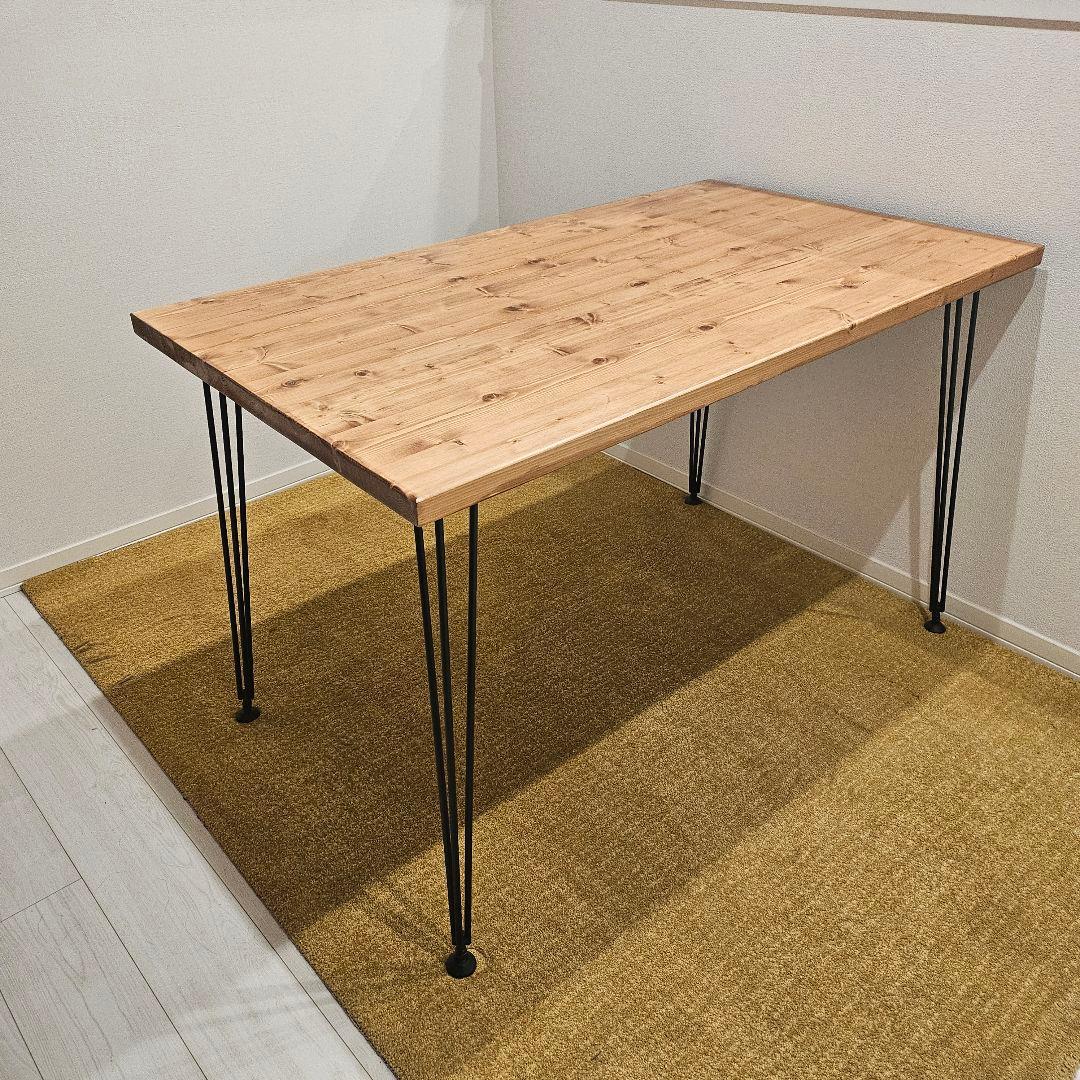 送料込み　LOWYA(ロウヤ)　ダイニングテーブル