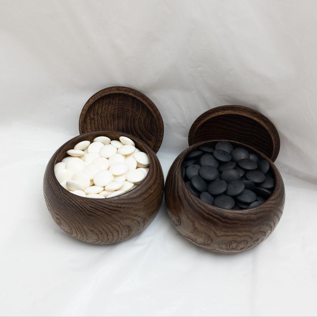 蛤碁石 那智黒 碁笥セット 30号相当 厚み約8mm 白180 黒181 - メルカリ