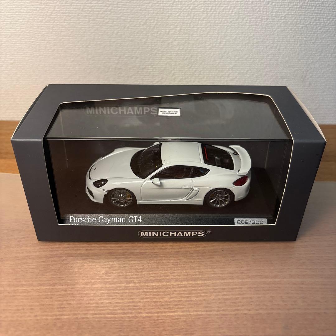 ミニチャンプス　ポルシェ　ケイマン　gt4 1/43 ミニカー　ホワイト