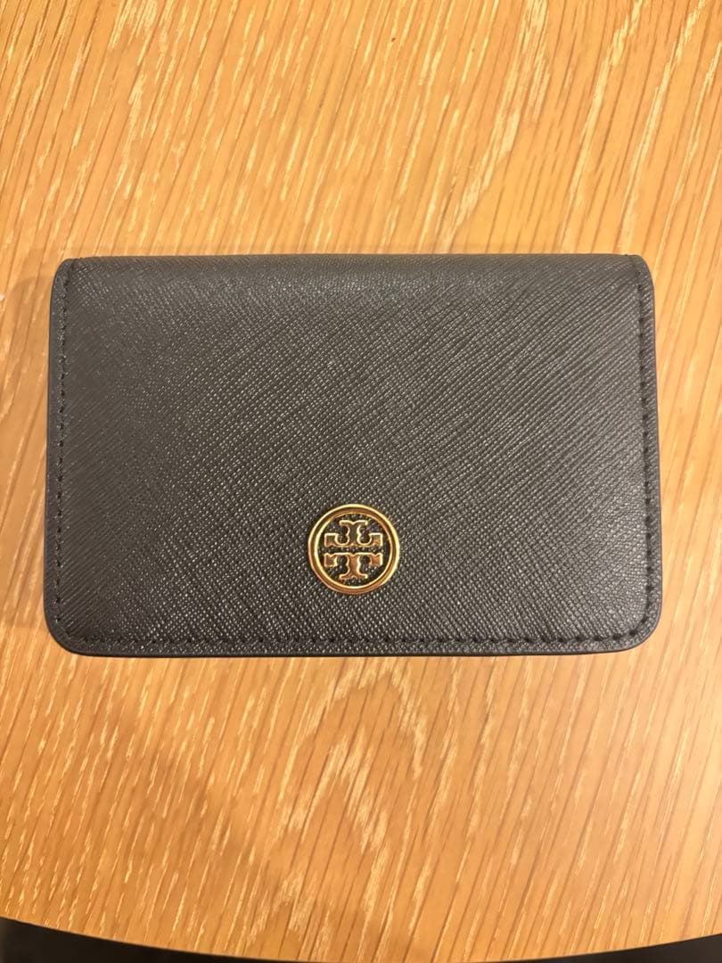【値下げしました】トリーバーチ　名刺入れ トリーバーチ Tory Burch カードケース 名刺入れ 薄型 43814 318