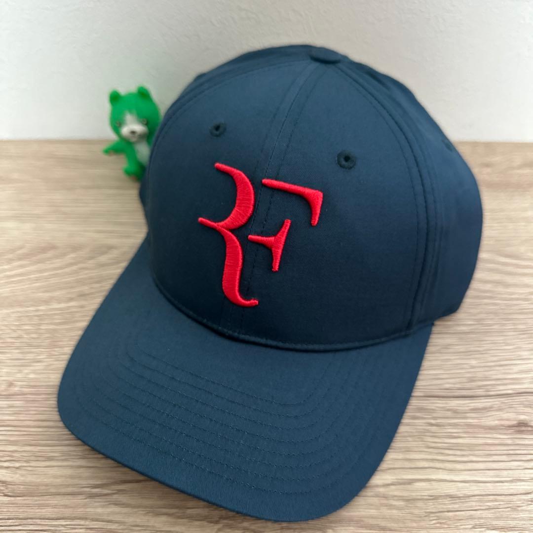 UNIQLO　ユニクロ　RF　ロジャー・フェデラーモデルキャップ