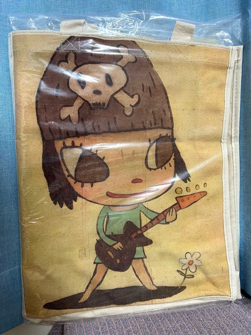 奈良美智の限定トートバック2点セット ステラ マッカートニー」と奈良美智が再びタッグ。作品をまとった