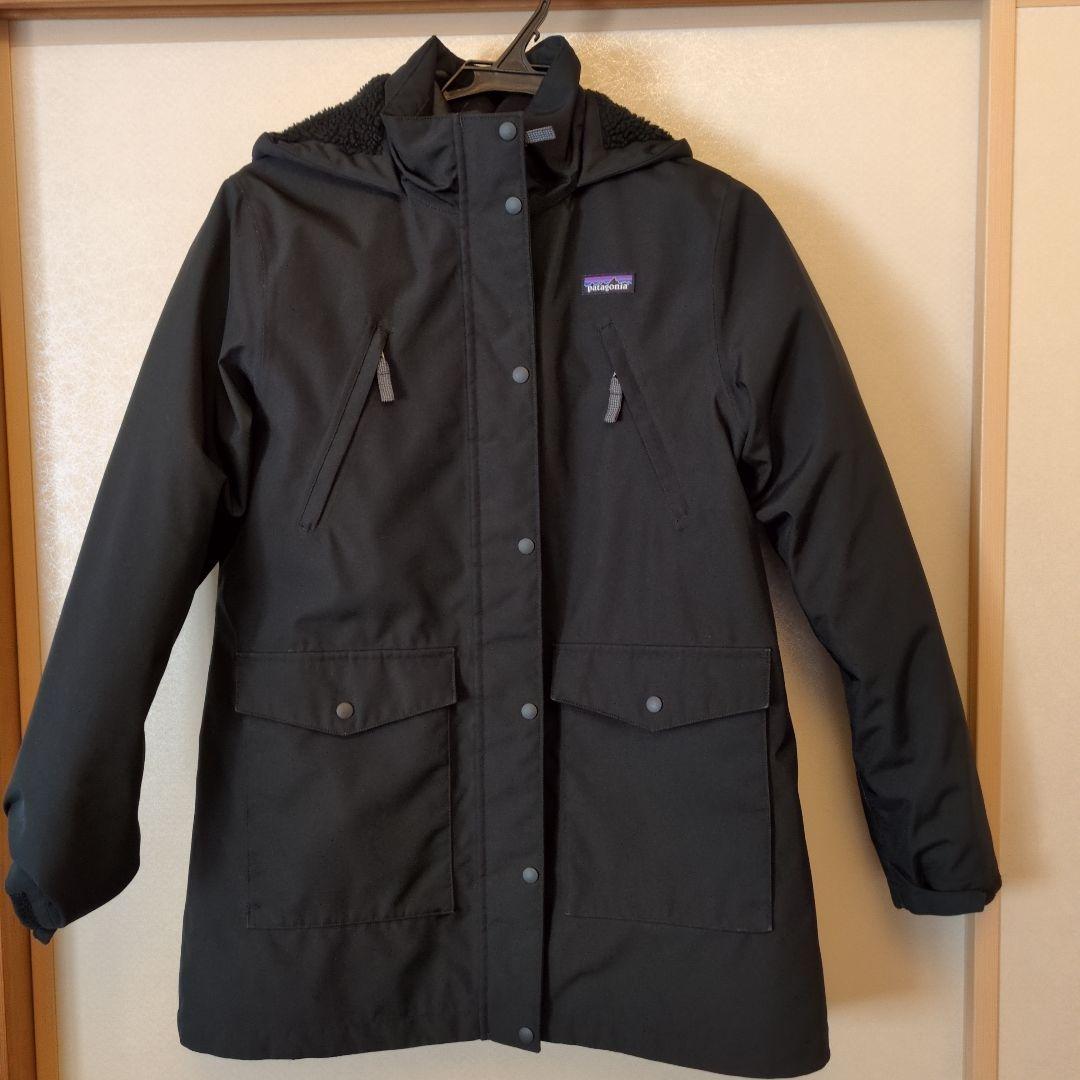 patagonia ブラック ダウンジャケット　レディース