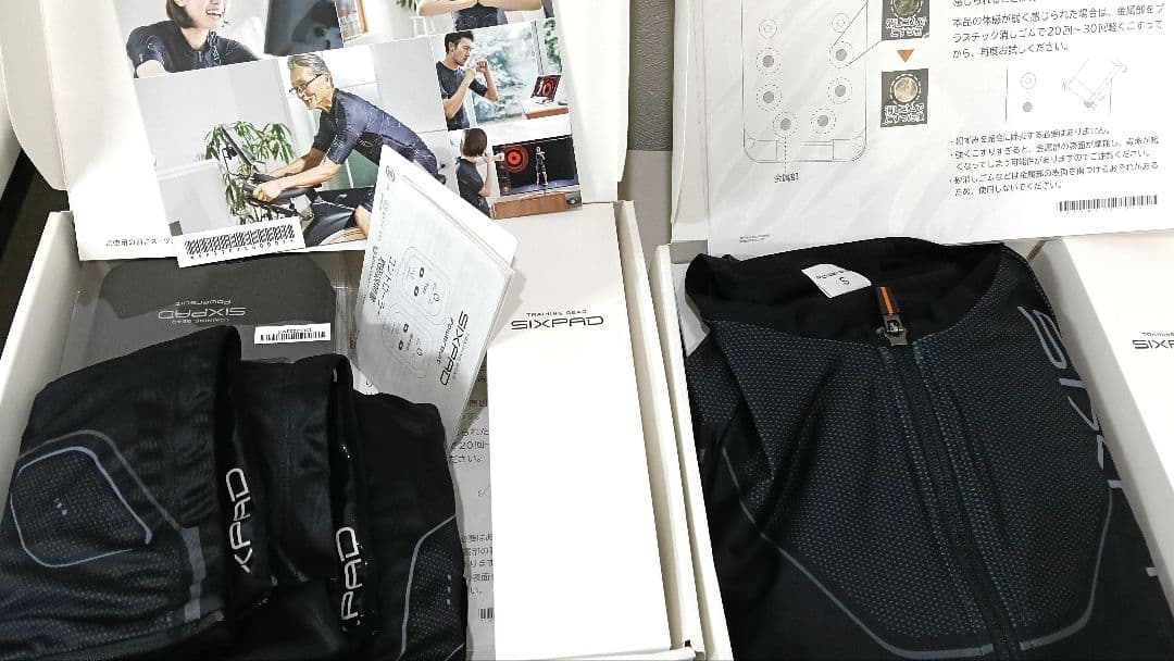 SIXPAD Powersuit セット付属品完備！ 《定価￥121,737》