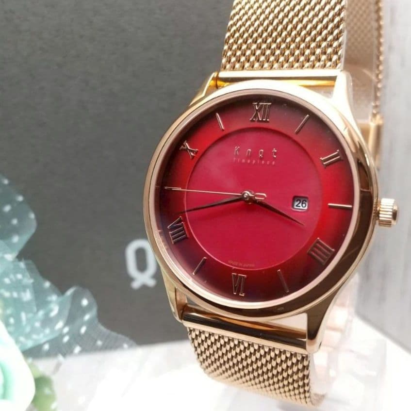 【美品 箱あり】稼働品 ノット デイト機能付き ソーラー式 腕時計 金属メッシュ