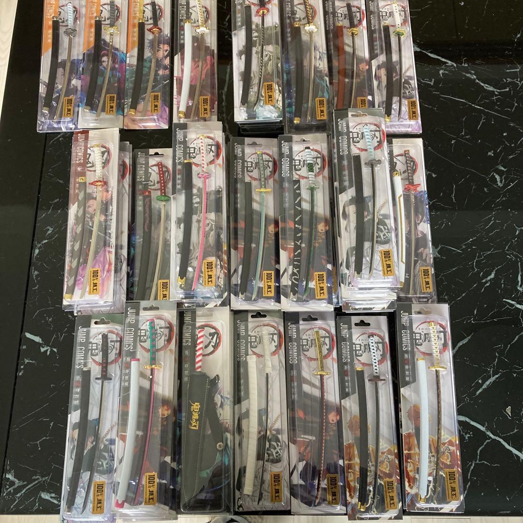 鬼滅の刃 きめつ 刀 日輪刀39本セット フィギュア ペーパーナイフ