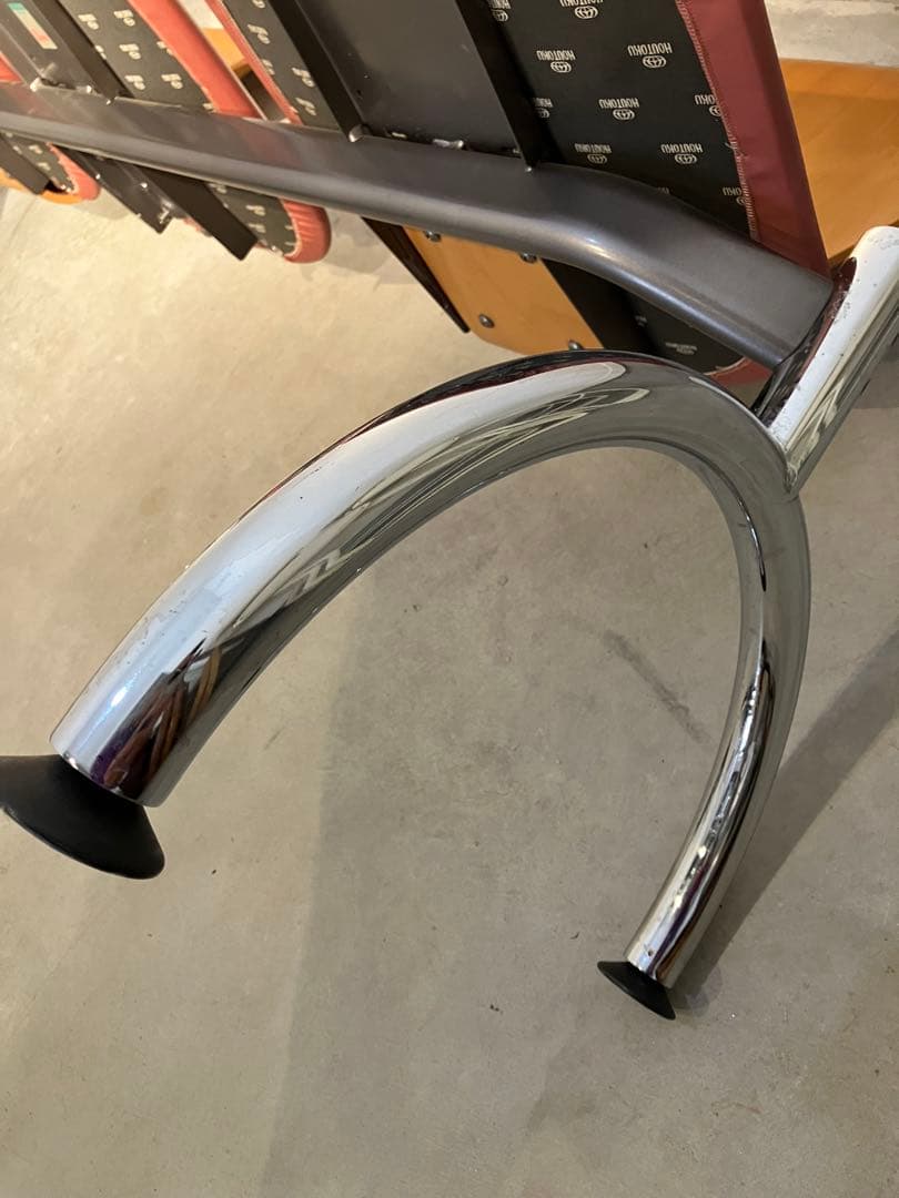 ホウトク、クッシュ、デザイナーズベンチ、カルテル、パントン