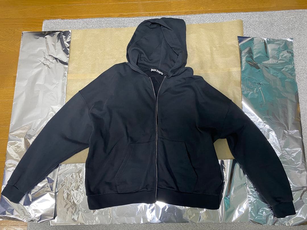 Palm Angels ブラック ジップパーカー Palm Angels logo-print zip-up Hoodie | Black | FARFETCH