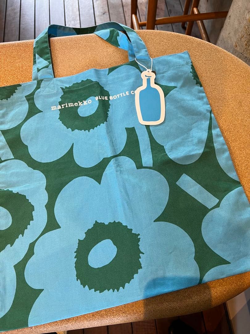 完売品⭐︎マリメッコ ブルーボトルコーヒー ウニッコタンブラー トート マリメッコとブルーボトルコーヒーが、フィンランドのコーヒー