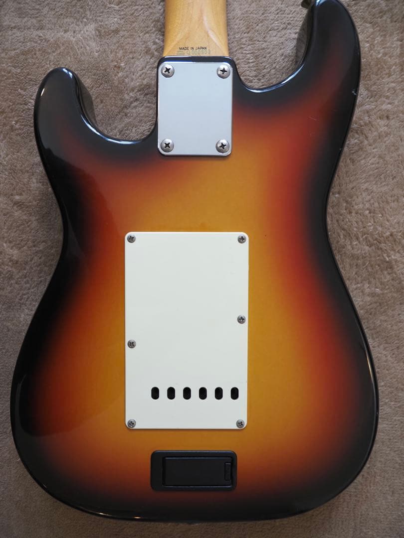 Fender Japan ST-CHAMP 前期型サンバーストアンプ内蔵ギター - メルカリ