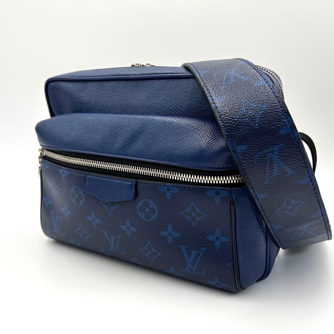 【美品】ルイヴィトン タイガラマ アウトドアメッセンジャー ショルダーバッグ 青