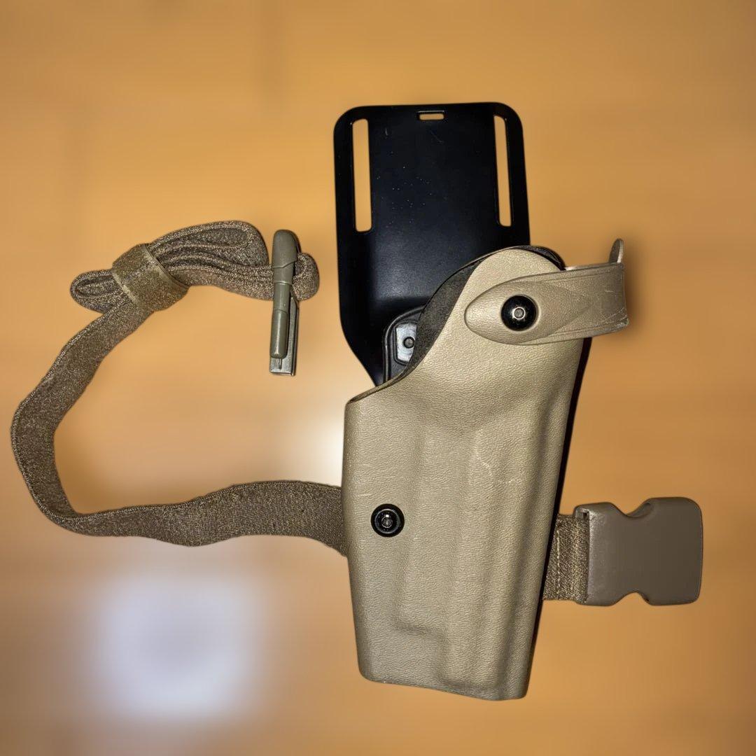 サファリランド6004ホルスター　P220 右利き用