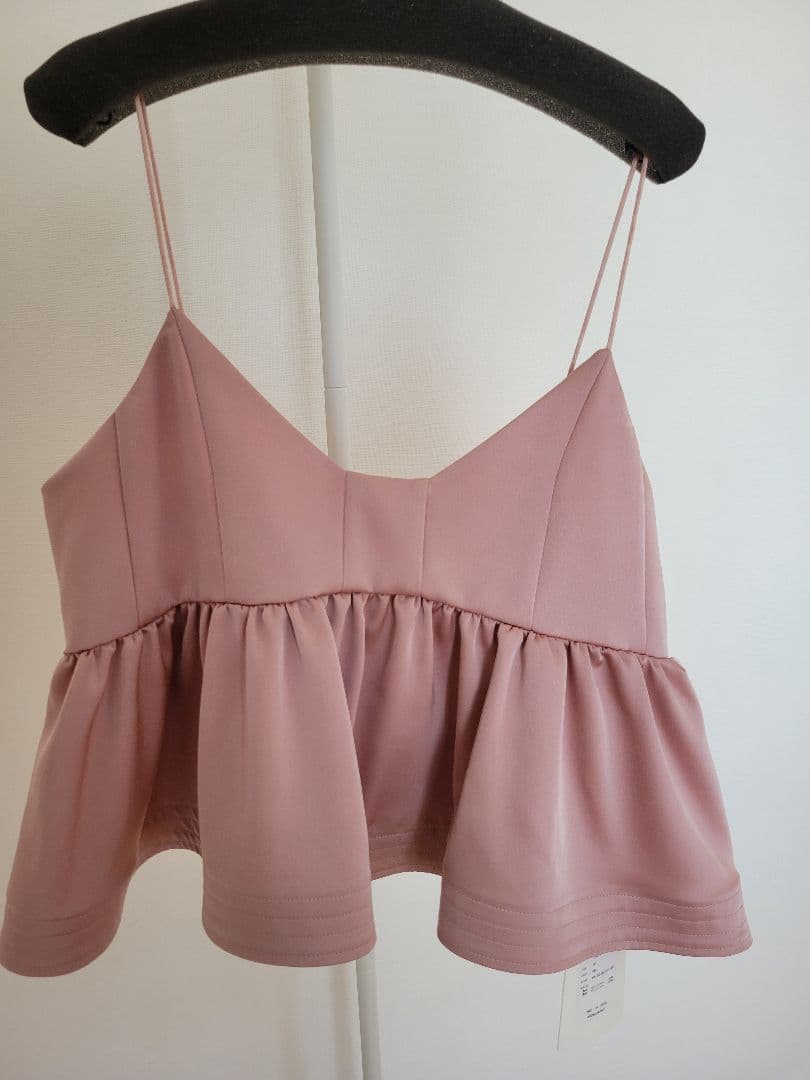 machatt マチャット　サテンフレアキャミソール　ピンク 2026年最新】machatt キャミソールの人気アイテム - メルカリ