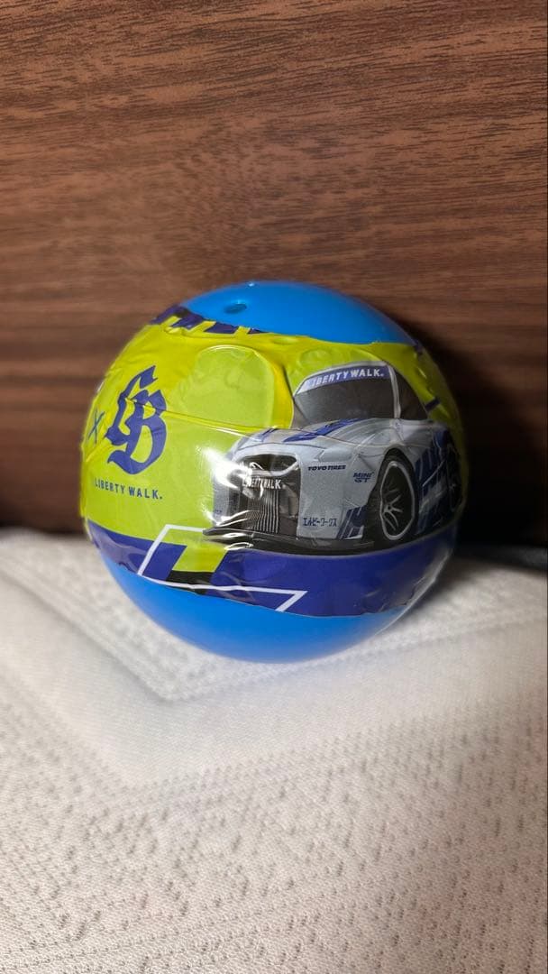非売品！LIBERTYWALK GTR R35Qube carz
