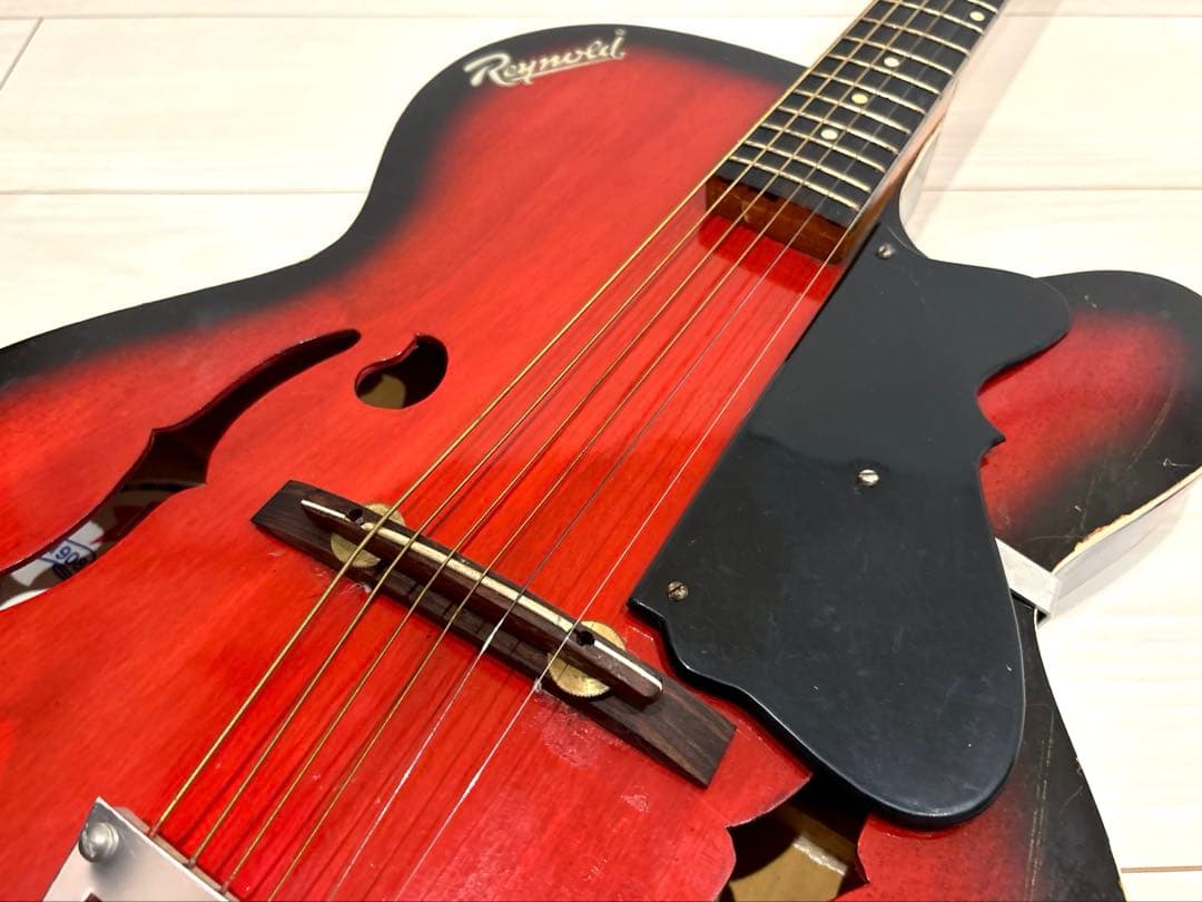 ビザール　アーチトップ　ピックギター　フルアコ　セミアコ　アコースティックギター