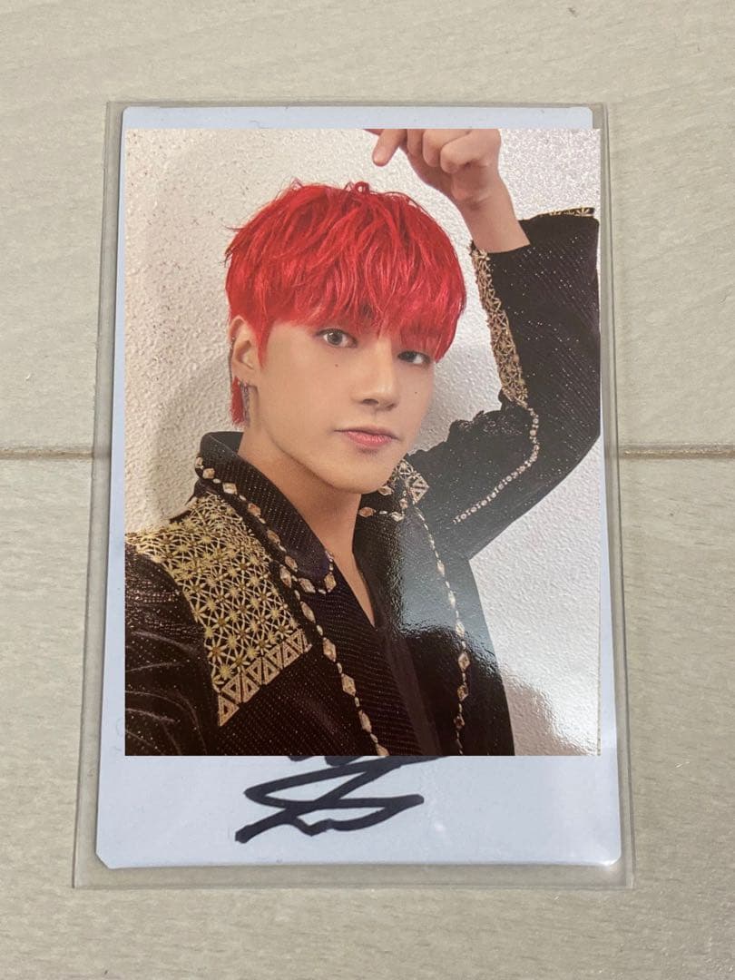 ATEEZ ウヨン 7 直筆サイン入り ポラロイド ポラ チェキ