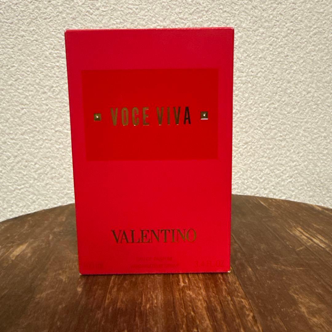 u さま専用VALENTINO ヴァレンティノ 香水 ヴォーチェヴィヴァ