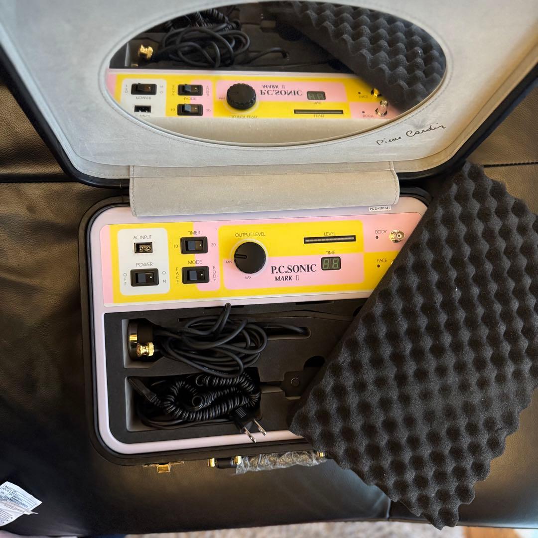 超美品P.C. ソニックマークIIボディ兼用超音波美顔器pierrecardin 美顔器 美容機器 インターフェース pierre cardin ピエール・カルダン