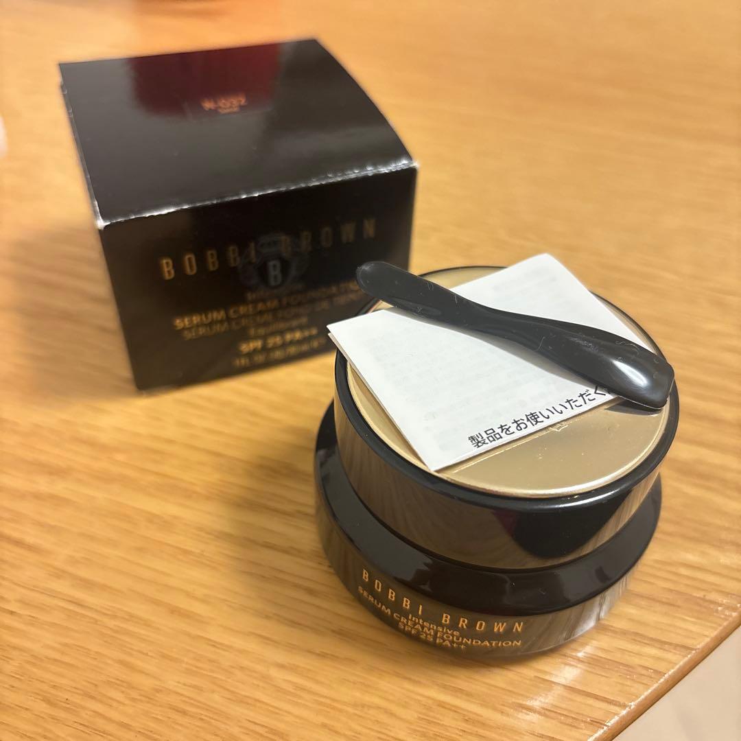 BOBBI BROWNインテンシブセラムクリームファンデーションN-032サンド