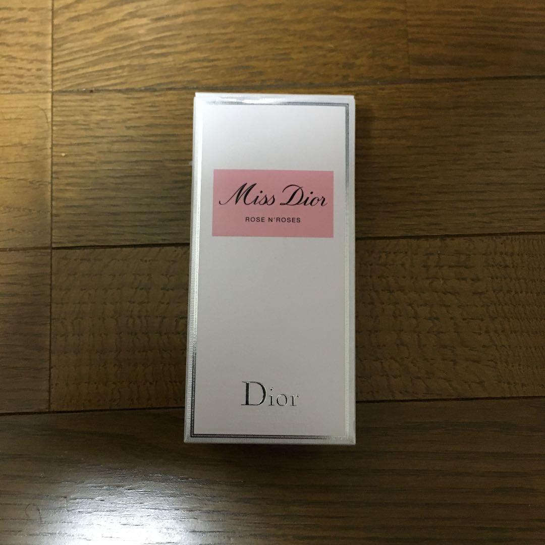 ミス ディオール シェリー オードゥ トワレ ディオール / ミス ディオール シェリー オードゥ トワレの公式商品