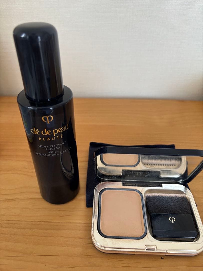 クレドポーボーテ タンプードルエクラⅡ オークル10 クリーナー付き