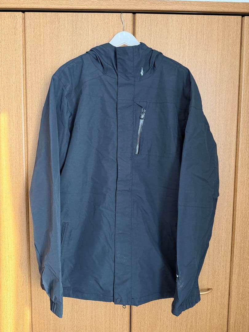 パ*つ様 VOLCOM GORE-TEX ブラックジャケット US/EU-XL
