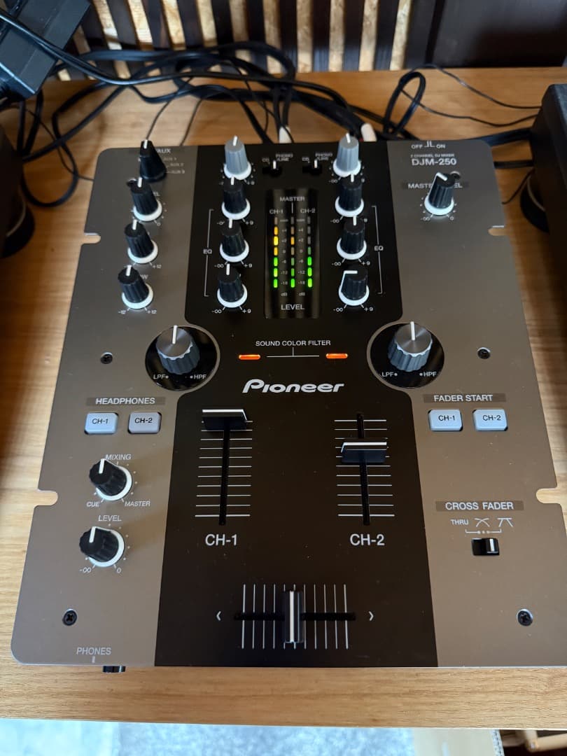Pioneer DJM-250 DJミキサー【お値下げしました】