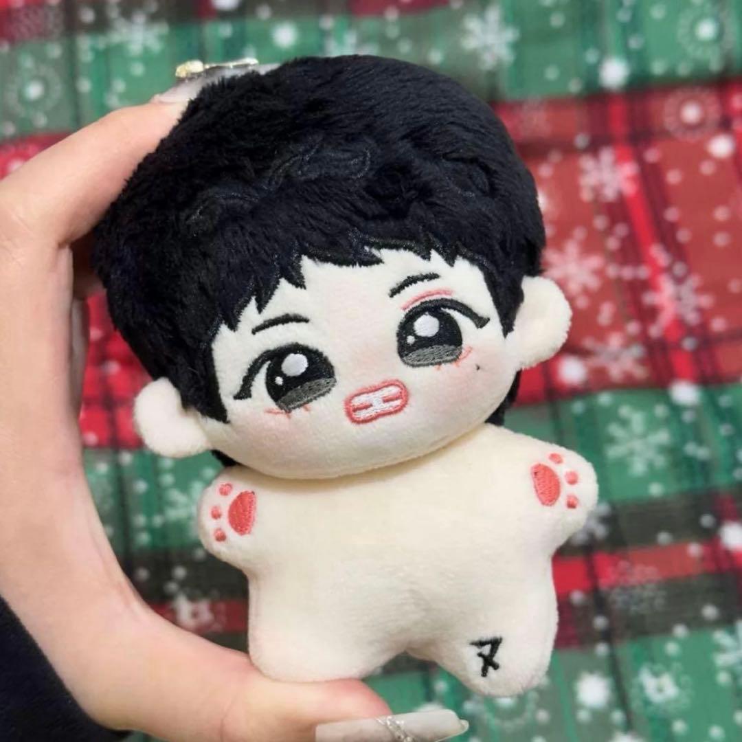 BTS テテ　v 10cm ぬいぐるみ　新品　マスター　ドール BTS テテ v ぬいぐるみ 新品 マスター 10cm - メルカリ