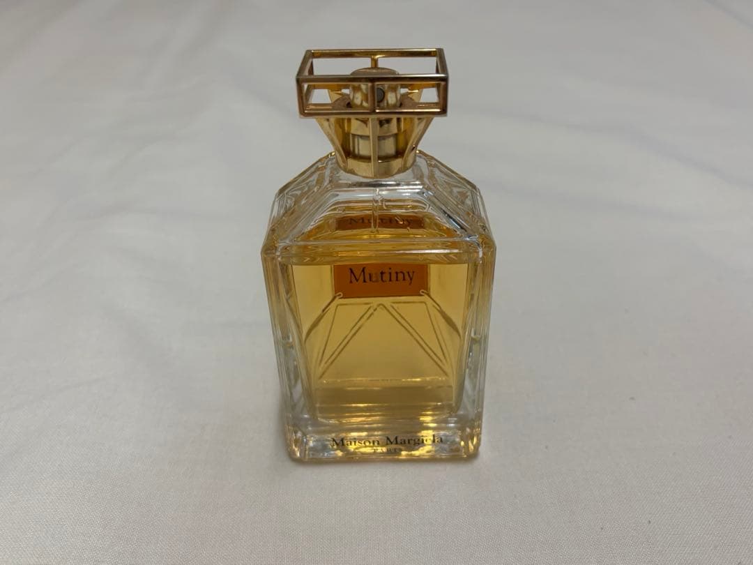 香水 メゾンマルジェラ ミューティニー
