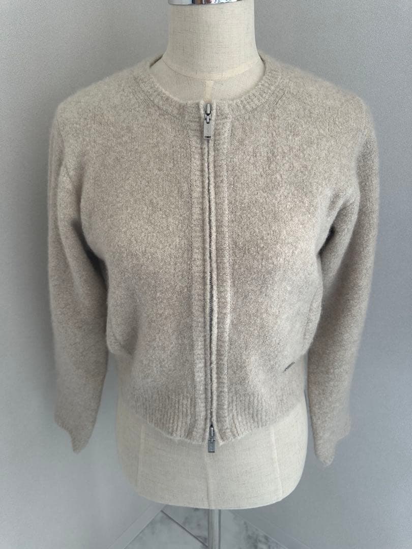 FOXEY♡ベージュ ジッパー付きセーター