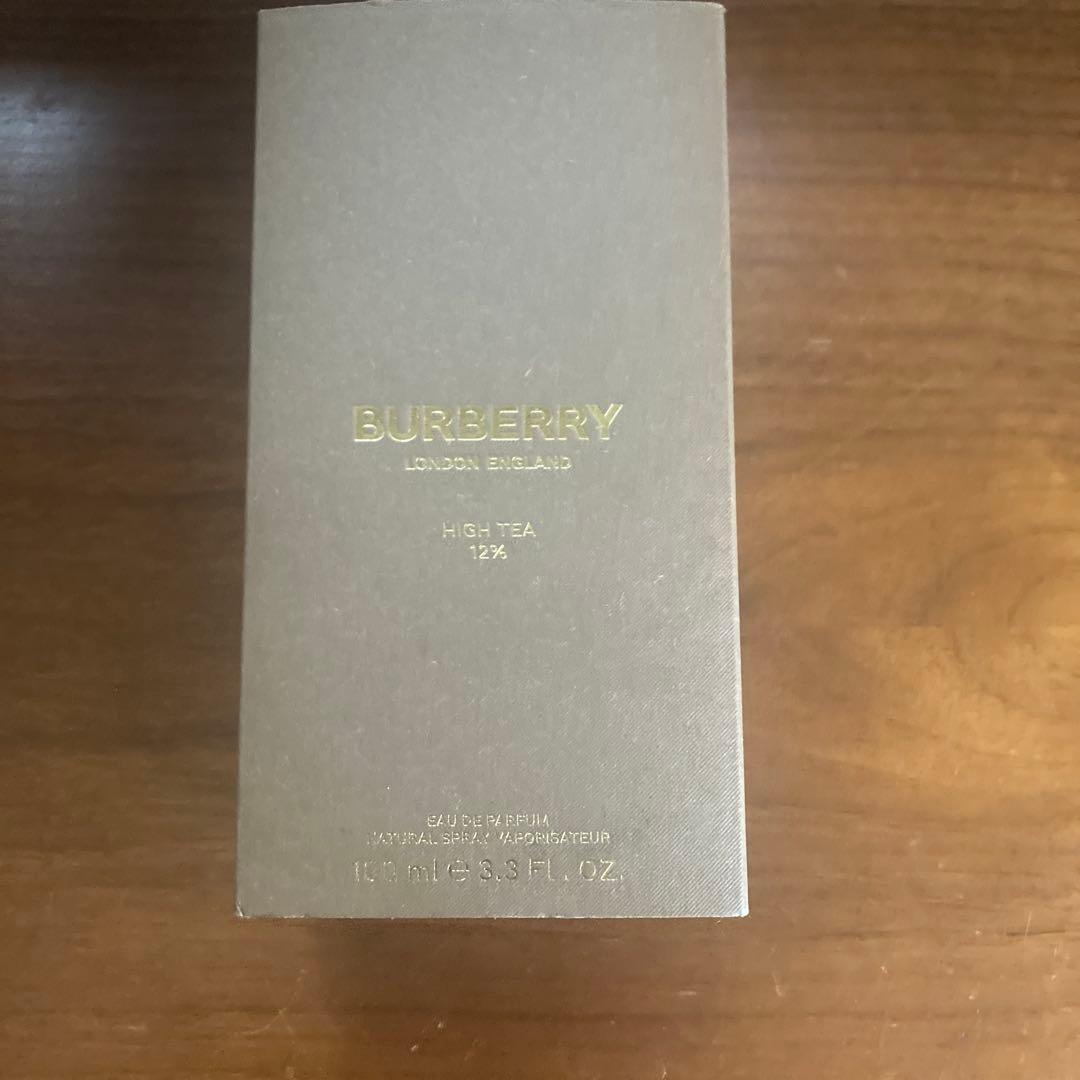 バーバリー　シグネチャー　ハイ　ティー　オードパルファム Burberry Beauty / バーバリー シグネチャー コレクション HIGH TEA
