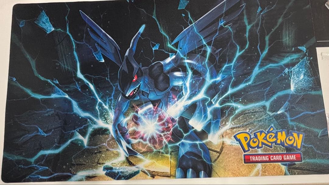 ポケモンカードゲーム ゼクロム プレイマット 43b34a441261c1c09f2b799abcd636