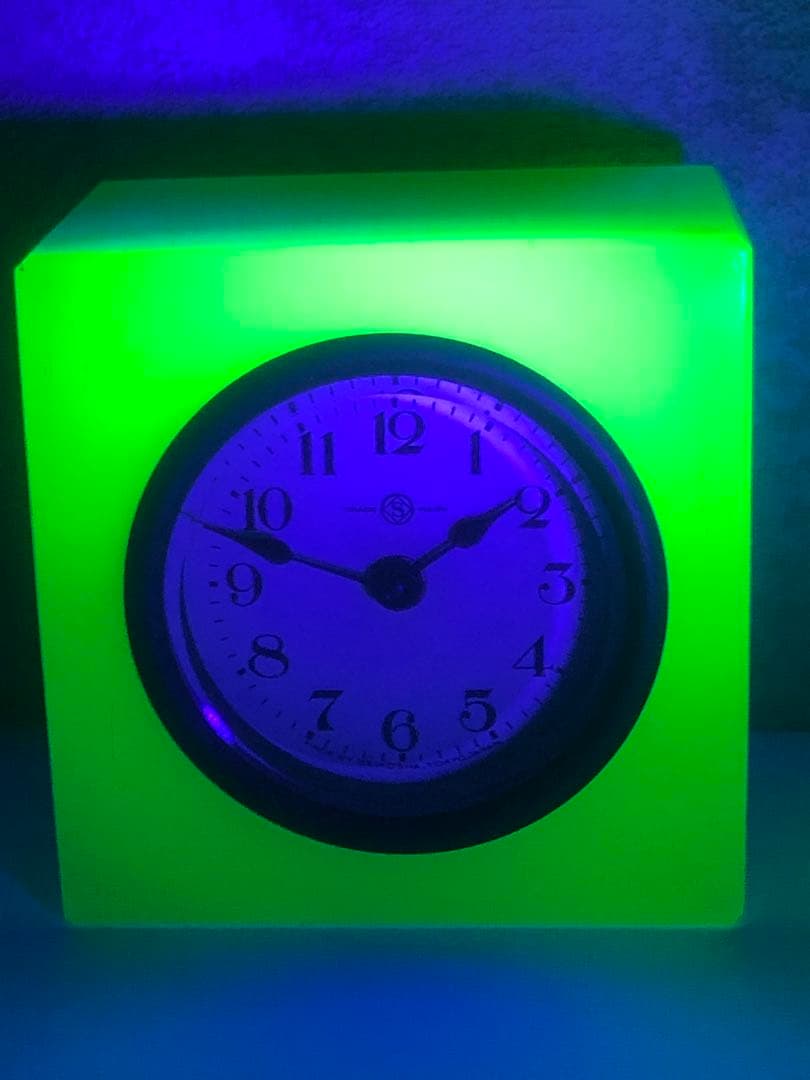 精工舎　ウランガラス置き時計　アンティーク　レトロ　骨董品　置き時計 Yahoo!オークション -「ウランガラス置時計」の落札相場・落札価格