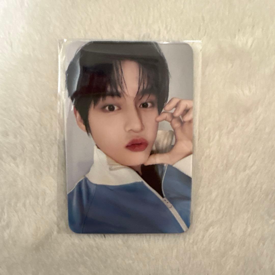 zb1 ゼベワン トラックジャケット キムジウン トレカのみ 特典 - メルカリ