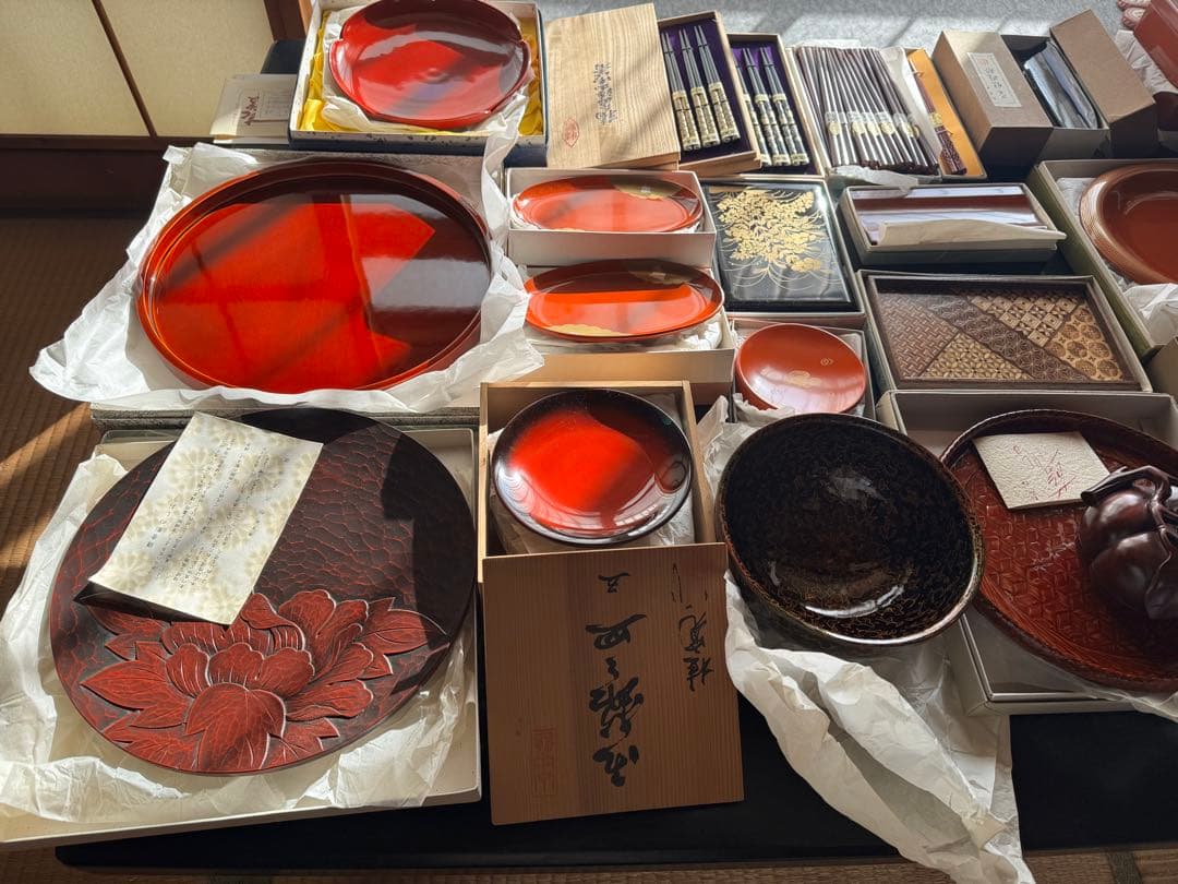 ラ*ん様 漆器 輪島塗・鎌倉彫等 お盆 重箱 茶筒 茶匙 お椀 茶筒｜輪島市の輪島塗漆器販売 輪島朝市通りの漆器通販サイト 涛華堂