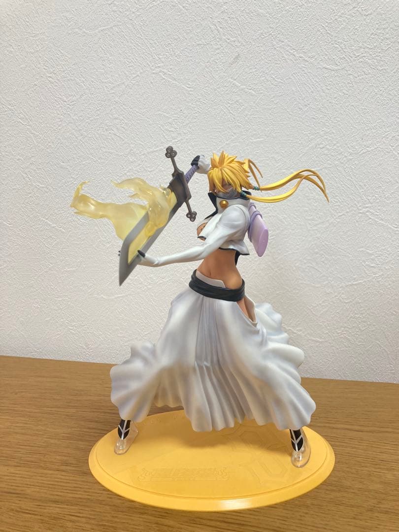 BLEACH ティア・ハリベル　1/8フィギュア