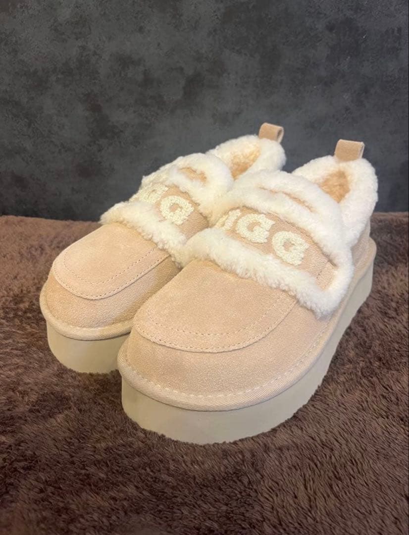 UGG アグ　ベージュ 厚底24cm 楽天市場】【最大1000円OFFクーポン発行中 3/11 11:59まで！】 UGG