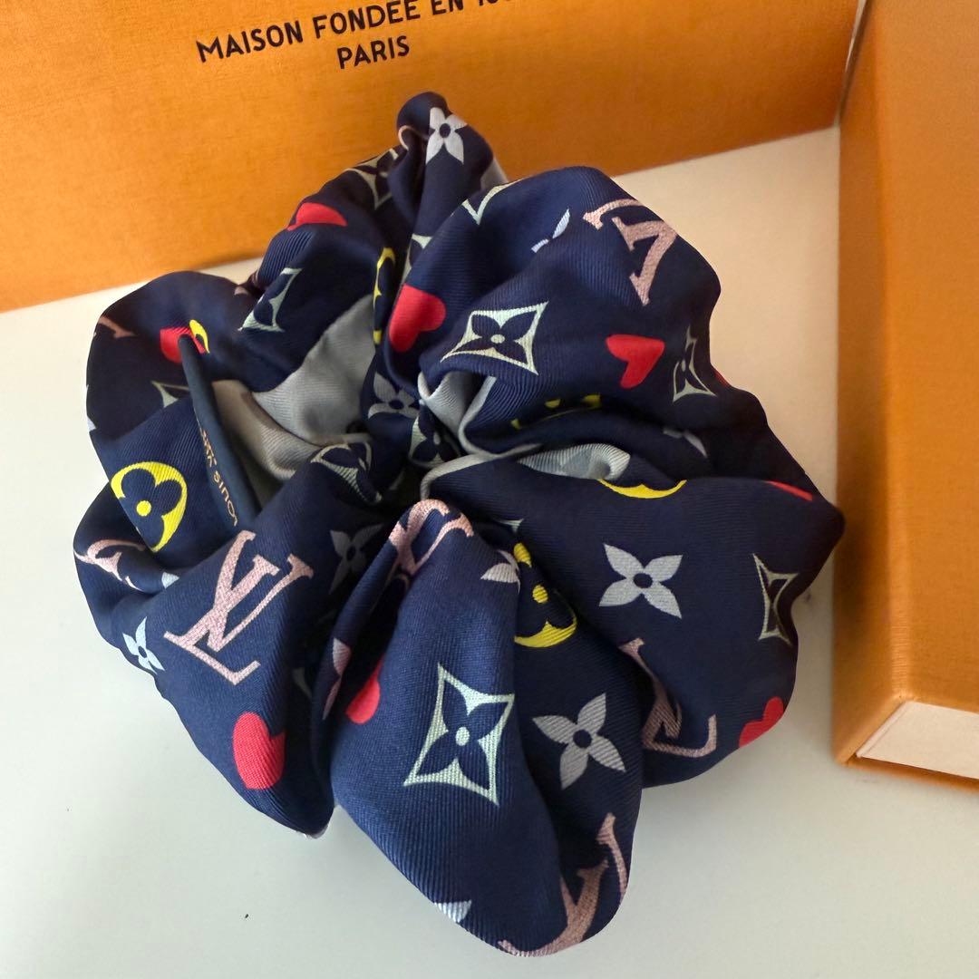 LOUIS VUITTON ゲーム・オン・シュシュ・トロップ・シュシュ 正規品