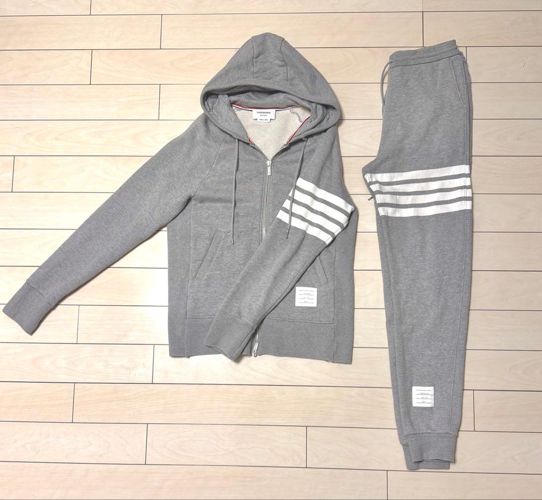 トムブラウン　ジャージ　セットアップ　【未使用に近い】【最安値】【早い者勝ち】