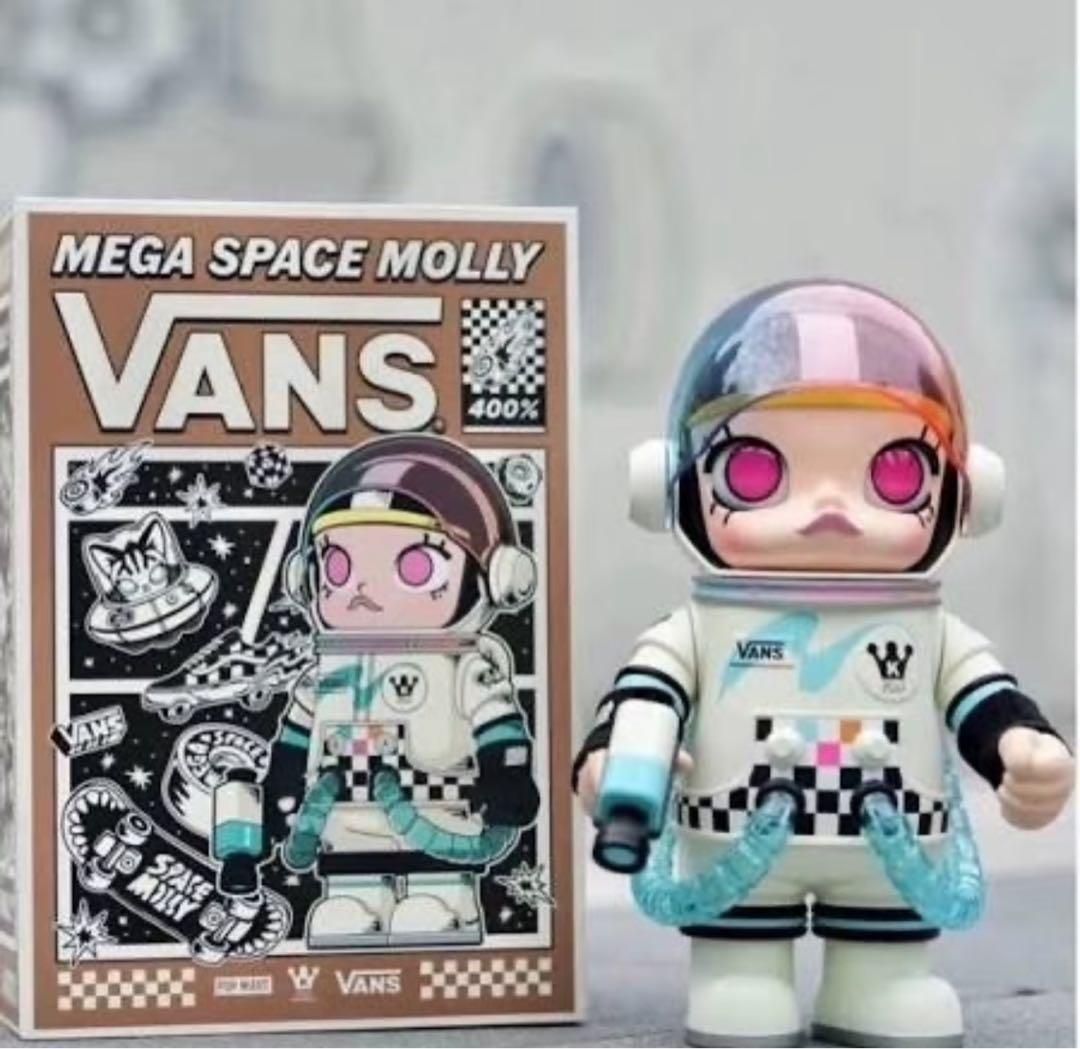 ポップマートVANS MEGA SPACE MOLLY 400% フィギュア