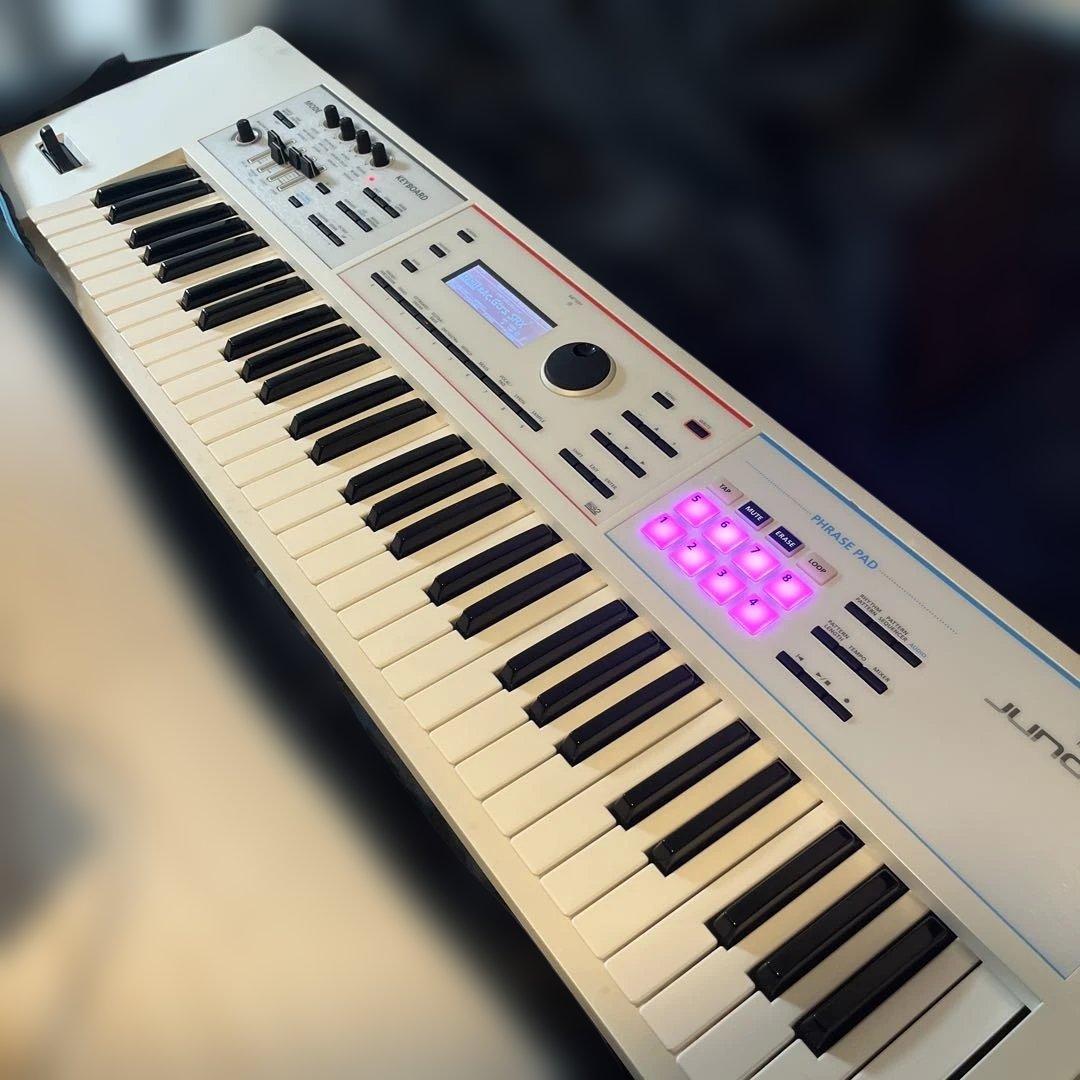Roland JUNO-DS White 61鍵